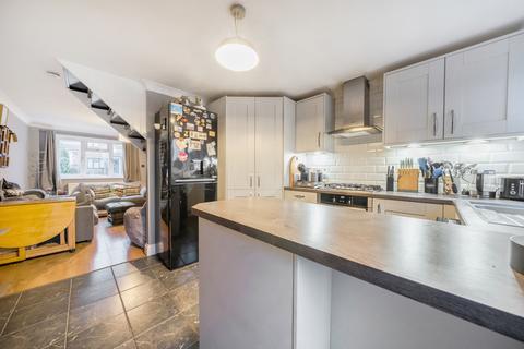 2 bedroom end of terrace house for sale, Gatcombe Close, Chatham, Kent