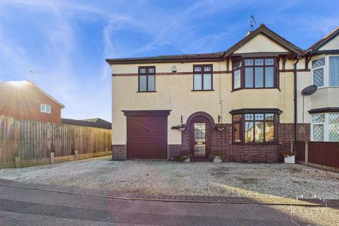4 bedroom semi-detached house for sale, Sunnydale Road, Hinckley