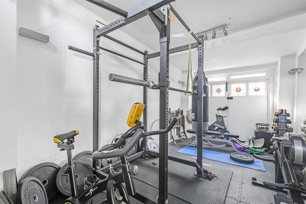 James anderson-575 upper richmond road-tw10  23 .j