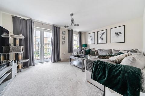 4 bedroom townhouse for sale, Rapson End, Sittingbourne, Kent