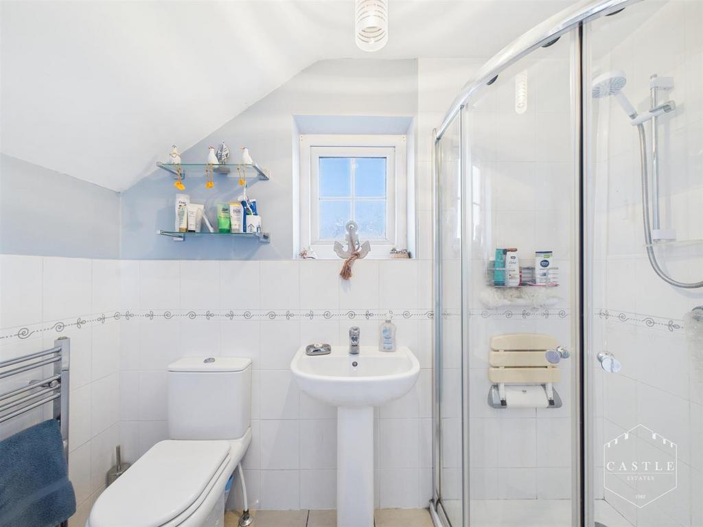 Ensuite shower room
