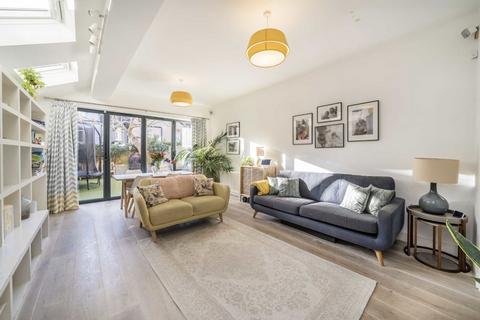 5 bedroom terraced house for sale, Gassiot Road, London SW17