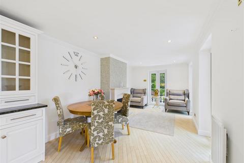 4 bedroom semi-detached house for sale, 381 Beverley Road, Anlaby