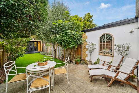 5 bedroom terraced house for sale, Glycena Road, London, SW11