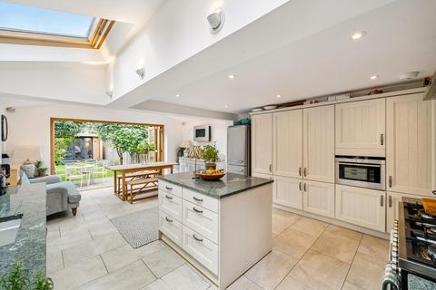 5 bedroom terraced house for sale, Glycena Road, London, SW11