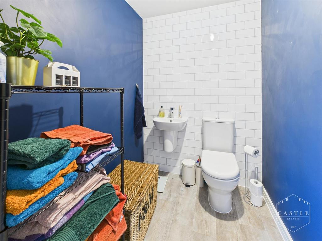 Guest cloakroom