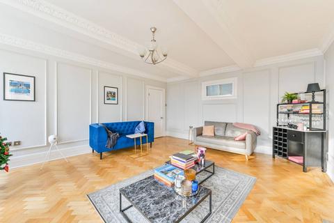 3 bedroom flat for sale, Chiltern Court, Baker Street, London, NW1