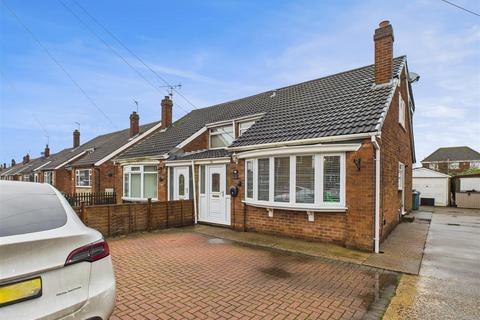 3 bedroom semi-detached house for sale, Randsfield Avenue, Brough