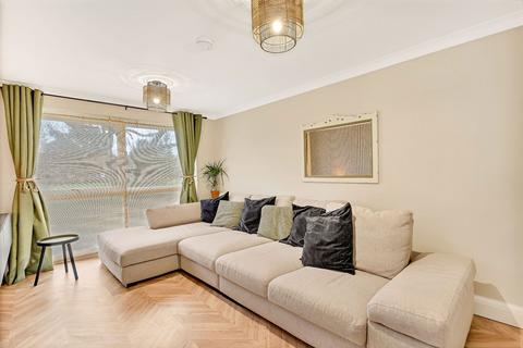 4 bedroom terraced house for sale, Great Aldens, Bedford MK41