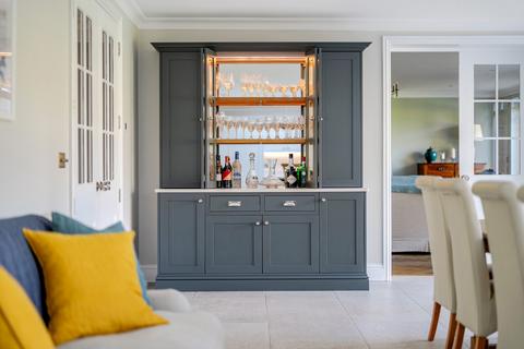 undefined, Manor Walk, Weybridge, KT13