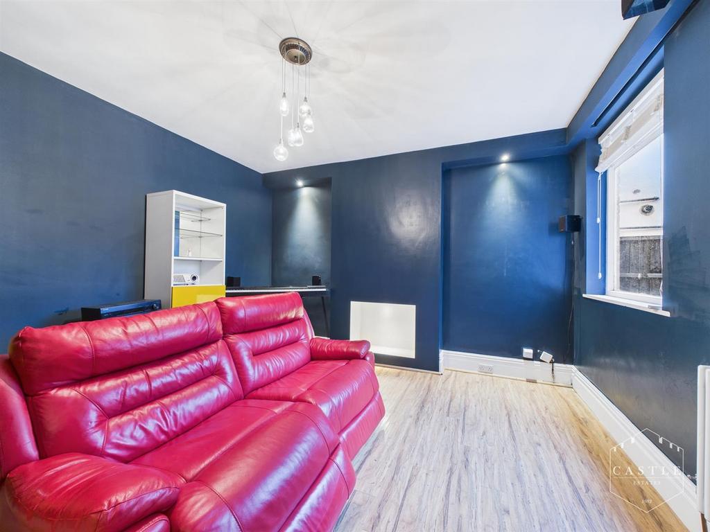 Dining/cinema room