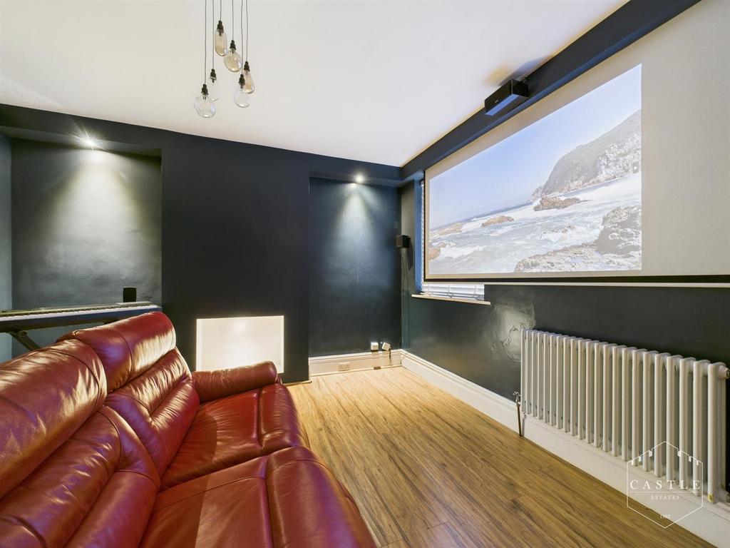 Dining/cinema room