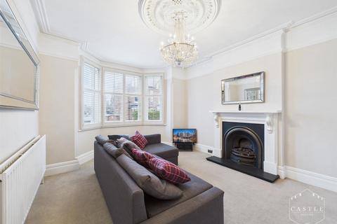 4 bedroom semi-detached house for sale, Mount Road, Hinckley