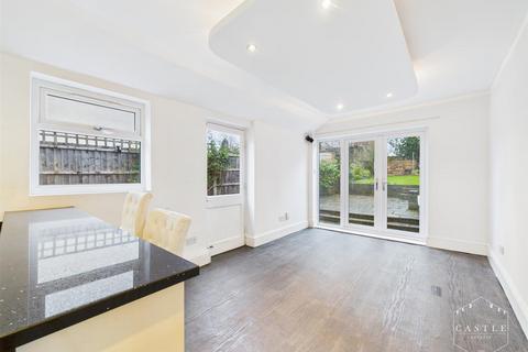 4 bedroom semi-detached house for sale, Mount Road, Hinckley