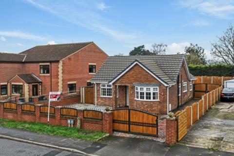 3 bedroom bungalow for sale, Baulk Lane, Harworth, DN11