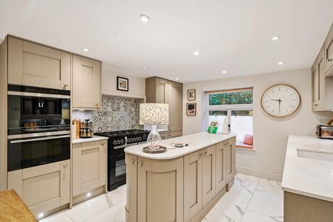 undefined, Lorn Road, London, SW9