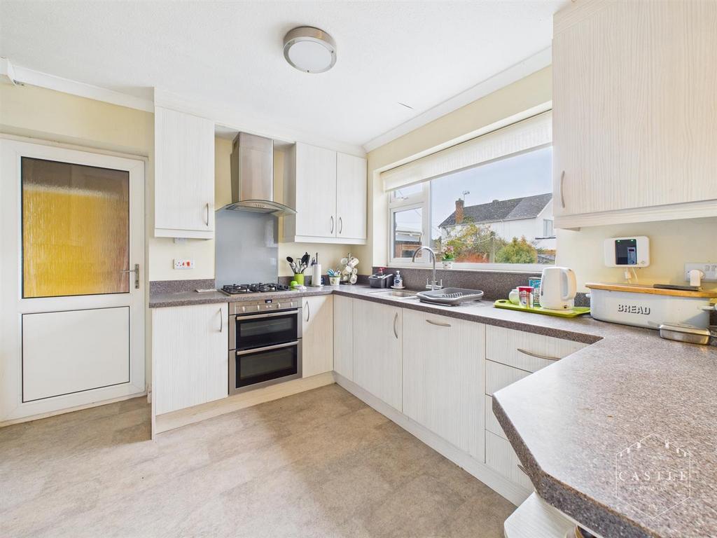 Dining kitchen