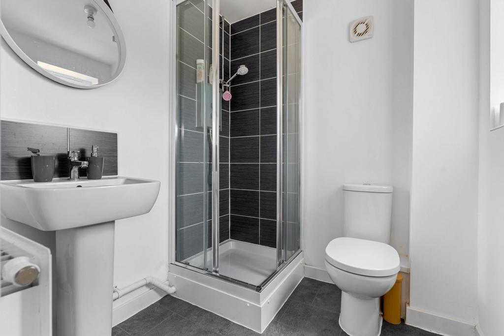 Ensuite for bedroom 4