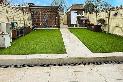 undefined, Basildon Square, Hemel Hempstead HP2