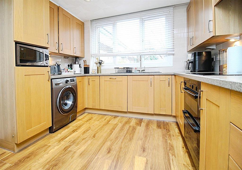 Fitted Kitchen