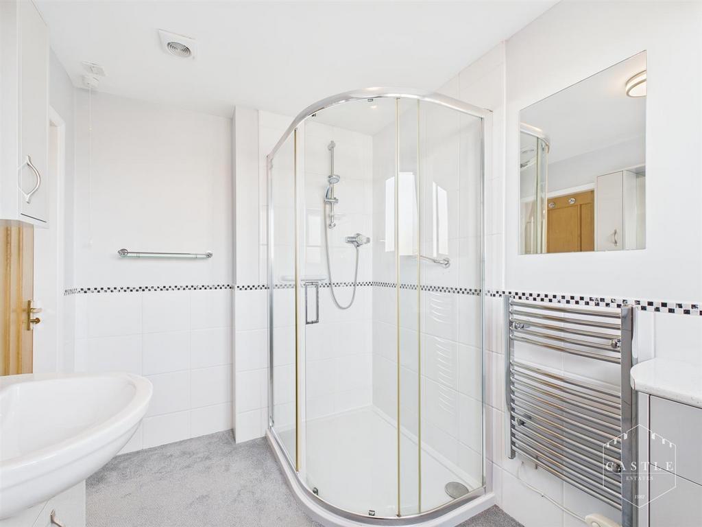 Ensuite shower room