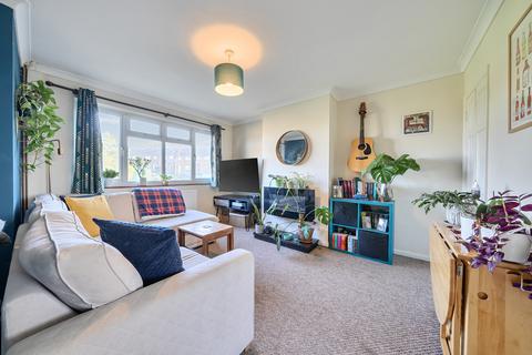 2 bedroom maisonette for sale, Reeves Crescent, Swanley, Kent