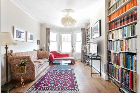 3 bedroom terraced house for sale, Woodside Gardens, London, N17