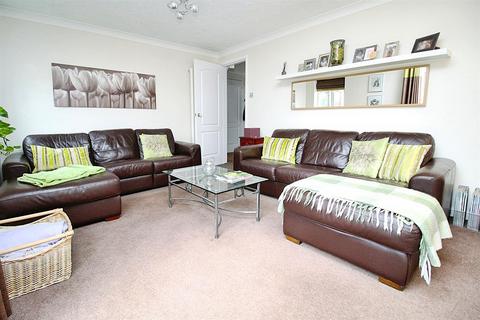 4 bedroom detached house for sale, Nightingale Close, Abbots Langley WD5