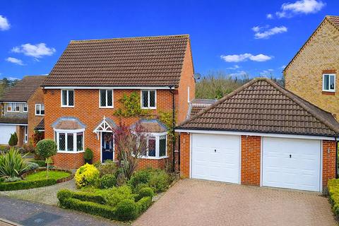 4 bedroom detached house for sale, Nightingale Close, Abbots Langley WD5