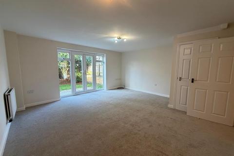 3 bedroom end of terrace house for sale, Brooks Close, Wootton