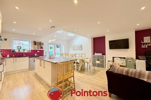 4 bedroom semi-detached house for sale, Watercall Avenue, Stivichall, Coventry
