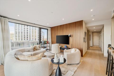3 bedroom flat for sale, Legacy Building, London, SW11