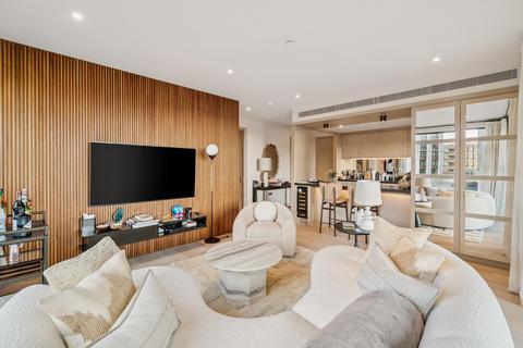3 bedroom flat for sale, Legacy Building, London, SW11
