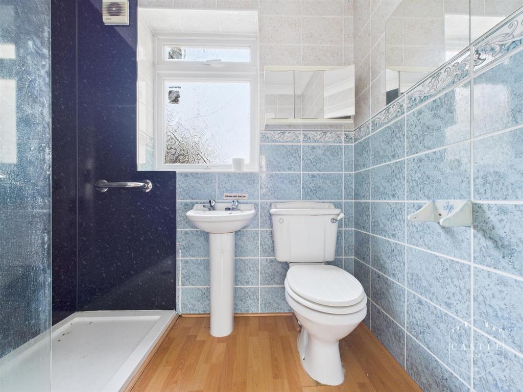 Ensuite bathroom
