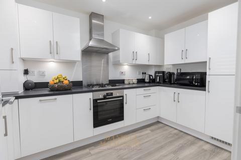 2 bedroom terraced house for sale, Ivy Close, Crawley RH10