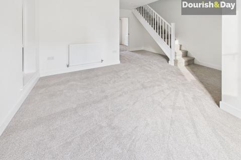 3 bedroom semi-detached house to rent, Walmer Parade, Stafford ST16