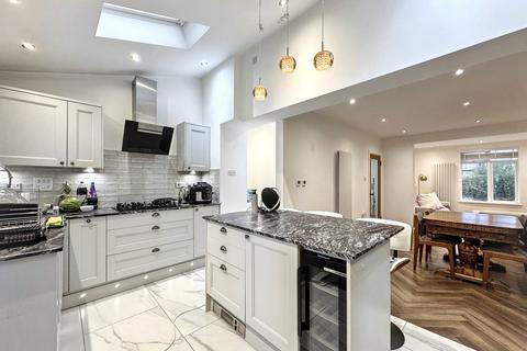 3 bedroom terraced house for sale, Goldbeaters Grove, Edgware, HA8