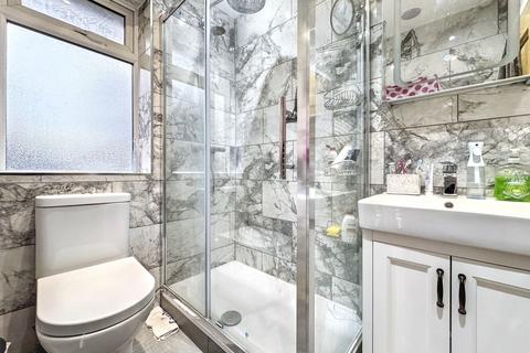 3 bedroom terraced house for sale, Goldbeaters Grove, Edgware, HA8