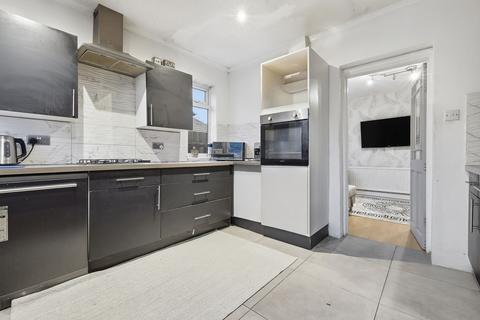 undefined, Victoria Avenue, Grays, RM16