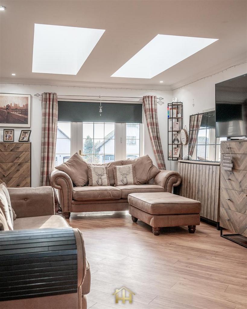 136 william fitzgerald way dundee 151225 edit (42