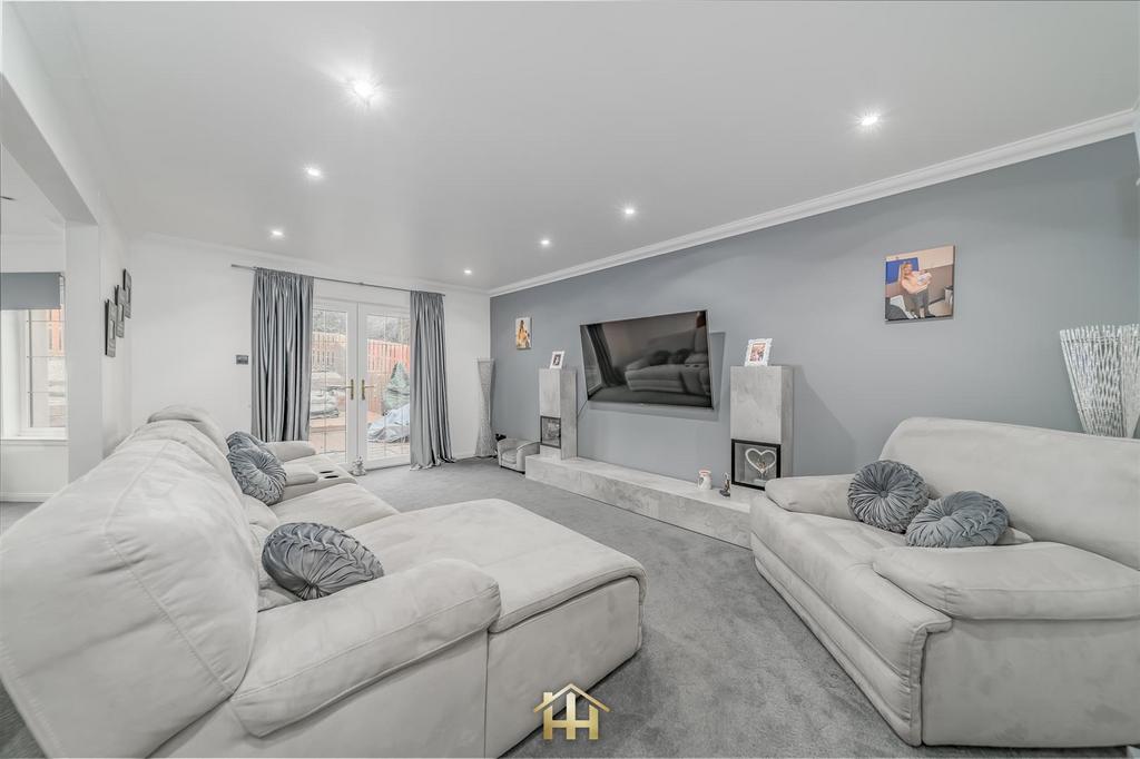 136 william fitzgerald way dundee 151225 edit (48