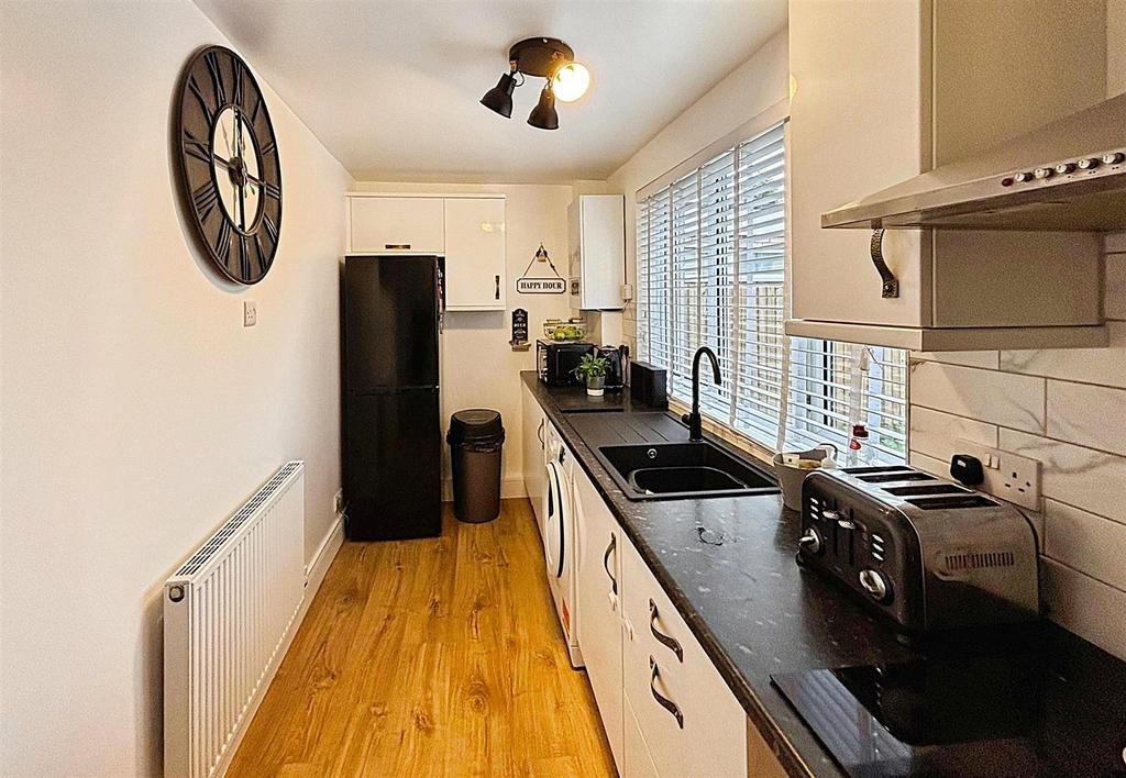 Fitted Kitchen