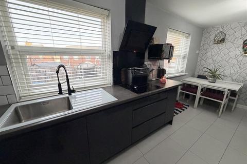 2 bedroom house for sale, Farmer Crescent, Seaham SR7