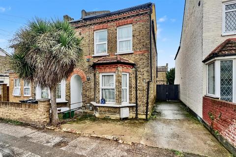 4 bedroom semi-detached house for sale - Cromwell Road, Hounslow TW3