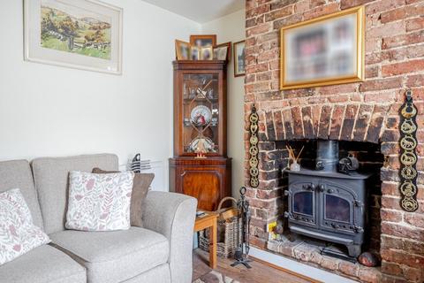 2 bedroom end of terrace house for sale, Gladstone Road, Tunbridge Wells