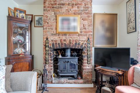 2 bedroom end of terrace house for sale, Gladstone Road, Tunbridge Wells