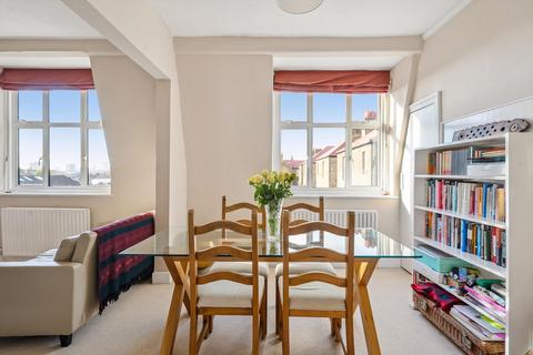 1 bedroom flat for sale, Prince of Wales Drive, London, SW11