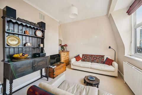 1 bedroom flat for sale, Prince of Wales Drive, London, SW11