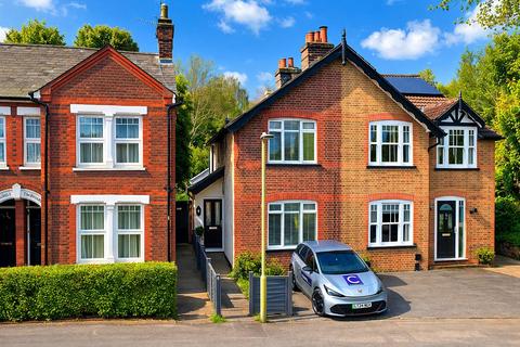 2 bedroom semi-detached house for sale, Winifred Road, Hemel Hempstead HP3