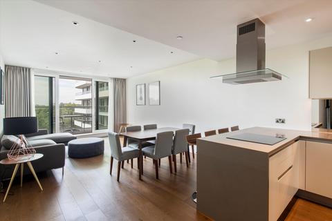 3 bedroom flat for sale, Sophora House, London, SW11